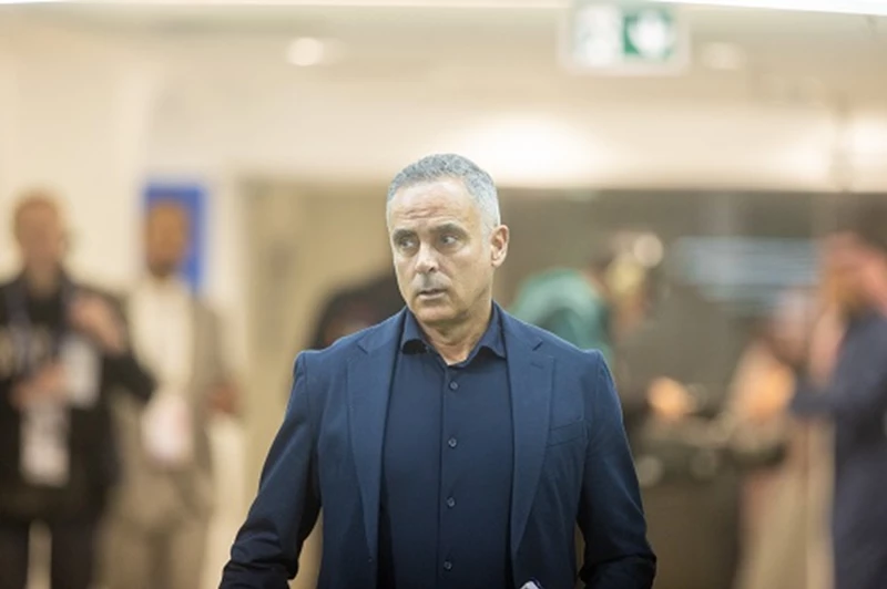 جوميز: التحديات الاستراتيجية في مواجهة النصر وتحليل الأداء الرياضي
