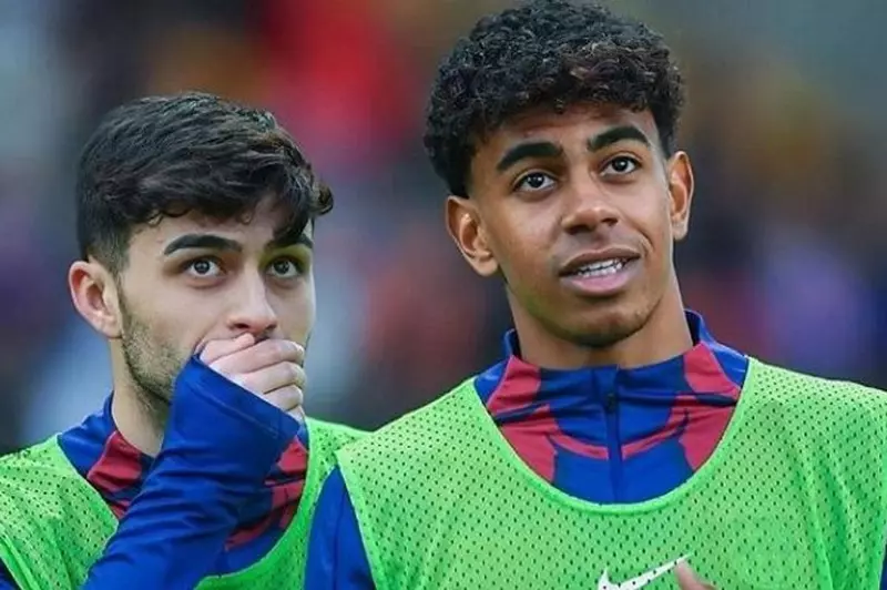 رئيس برشلونة السابق يثني على بيدري بمقارنة مع يامال
