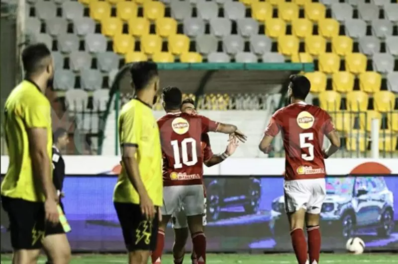 شريف يضيء مجدداً: العودة للتسجيل مع الأهلي ضد كهرباء الإسماعيلية بعد 6 مباريات