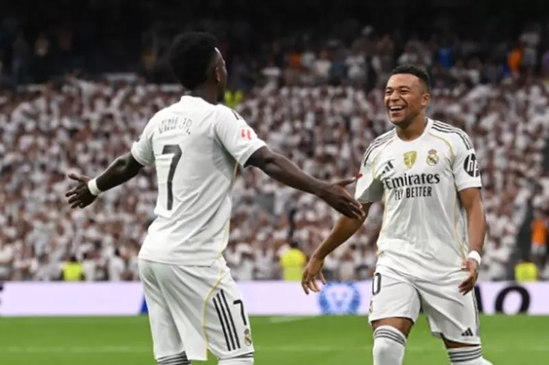 فينيسيوس ومبابي يتألقان ويحققان انتصارا ساحقا لريال مدريد على فياريال