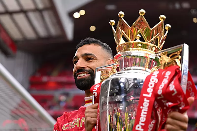 من تألق إلى معاناة: تحليل بدايات محمد صلاح مع ليفربول