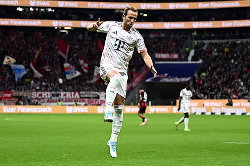 هداف البوندسليجا هاري كين يتألق كأفضل لاعب في الدوري الألماني